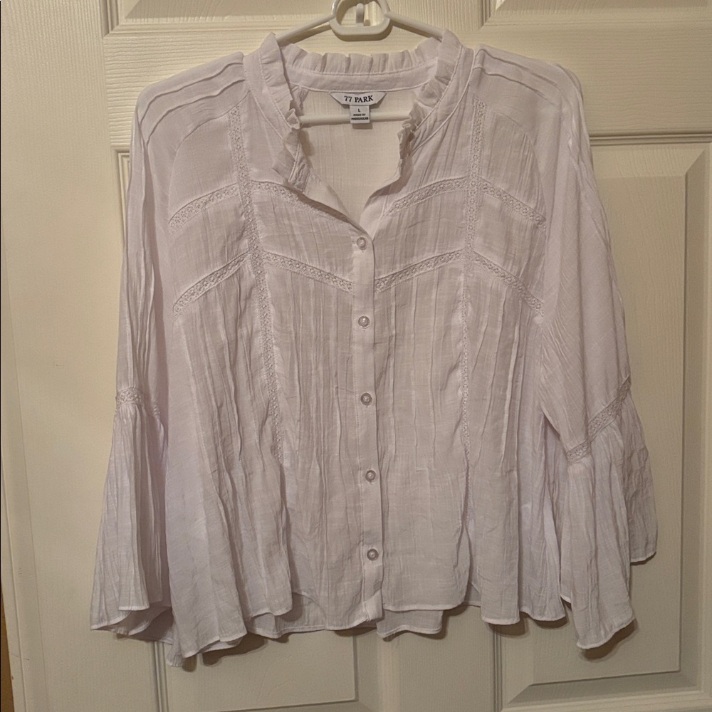 White Lace-Trim Button Blouse